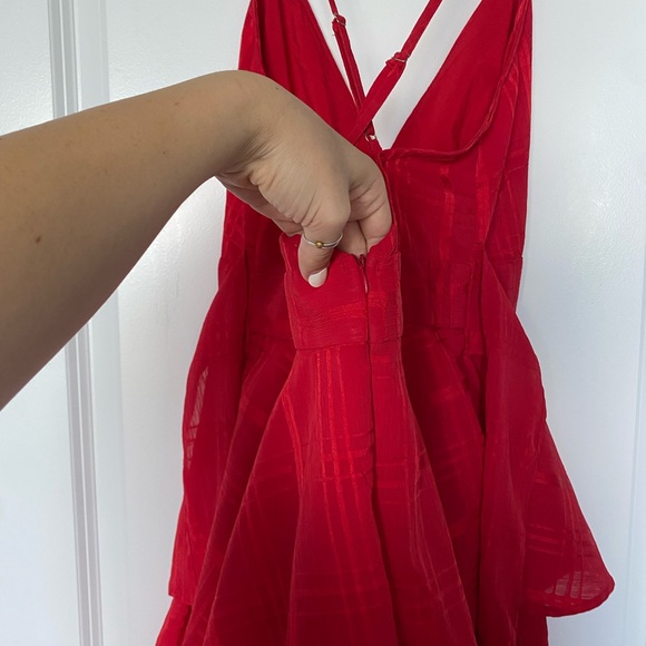 ❤️‍🔥Saints + Secrets - Red Playsuit / Romper - Size Large ❤️‍🔥 - Picture 5 of 6